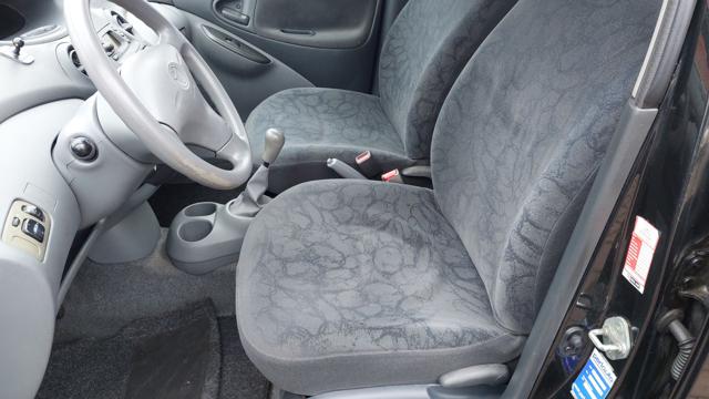 TOYOTA Yaris usata, con Boardcomputer