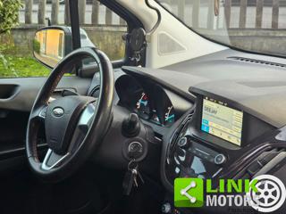 FORD Tourneo Courier usata, con Volante in pelle