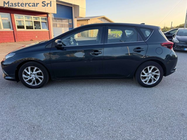 TOYOTA Auris usata, con Airbag laterali