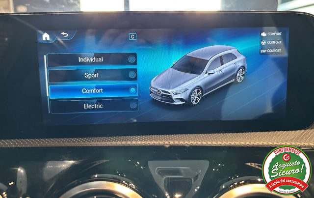 MERCEDES-BENZ A 250 usata, con Sedili riscaldati