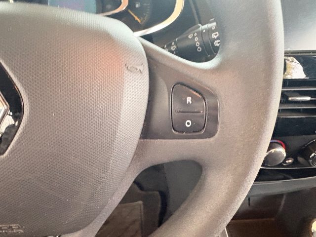 RENAULT Clio usata, con USB