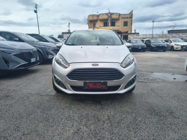 FORD Fiesta usata, con ABS