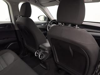 ALFA ROMEO Stelvio usata, con Portellone posteriore elettrico