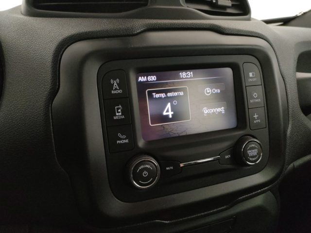 JEEP Renegade usata, con USB