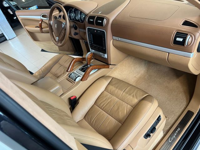 PORSCHE Cayenne usata, con Interni in pelle