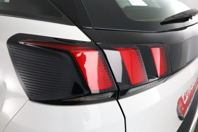 PEUGEOT 3008 usata 8