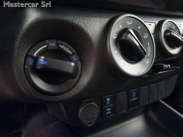TOYOTA Hilux usata, con Servosterzo