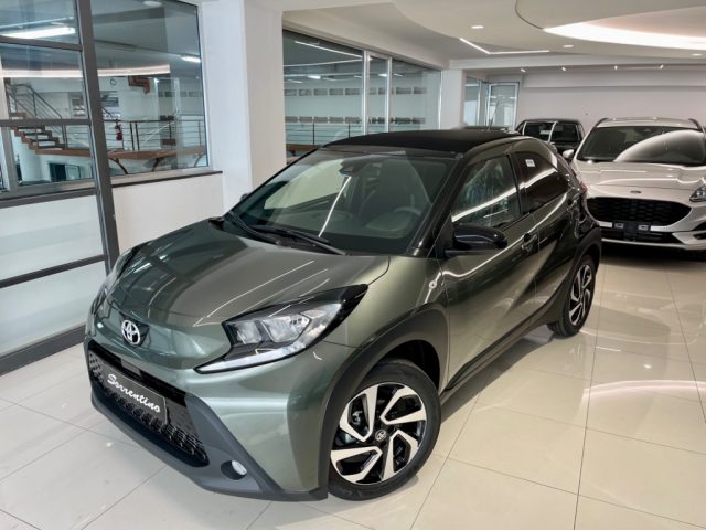 TOYOTA Aygo X usata, con Autoradio