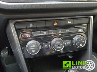 VOLKSWAGEN T-Roc usata 30