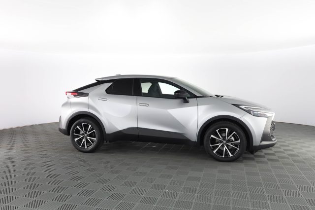 TOYOTA C-HR usata 2