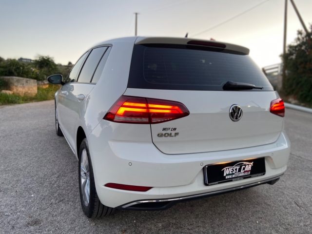 VOLKSWAGEN Golf usata, con Autoradio