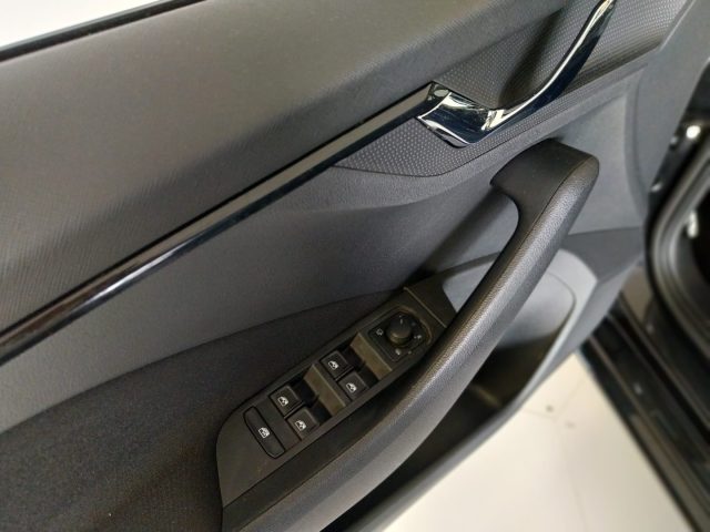 SKODA Scala usata, con Volante in pelle