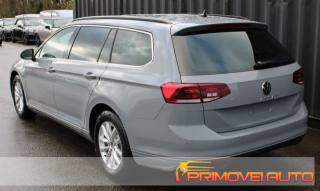 VOLKSWAGEN Passat Variant usata, con Cruise Control