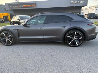 PORSCHE Taycan usata, con Boardcomputer