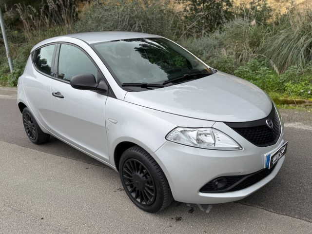 LANCIA Ypsilon usata, con Servosterzo
