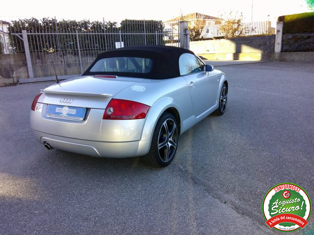 AUDI TT usata, con Autoradio