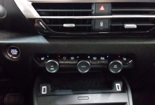 CITROEN C4 X usata, con Volante in pelle