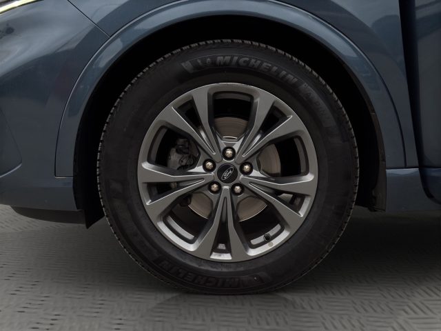 FORD Kuga usata, con Bracciolo