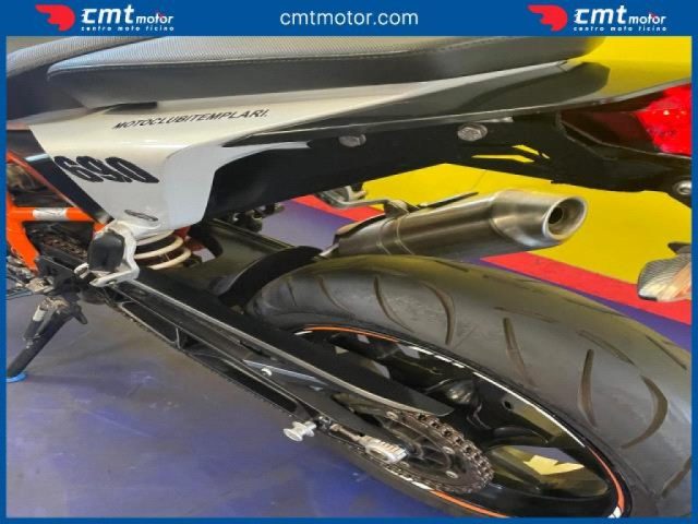 KTM 690 Duke usata 10