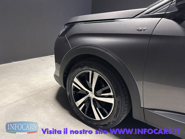 PEUGEOT 5008 usata, con Fari LED