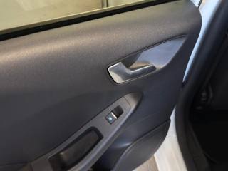 FORD Fiesta usata, con Bluetooth