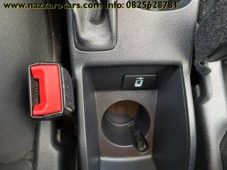 FORD Fiesta usata, con Specchietti laterali elettrici