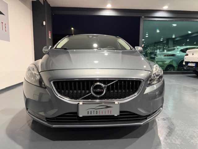 VOLVO V40 usata, con Airbag
