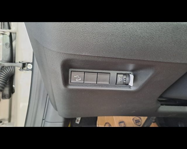 JEEP Avenger usata, con Blind spot monitor