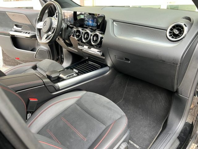 MERCEDES-BENZ GLA 200 usata 12