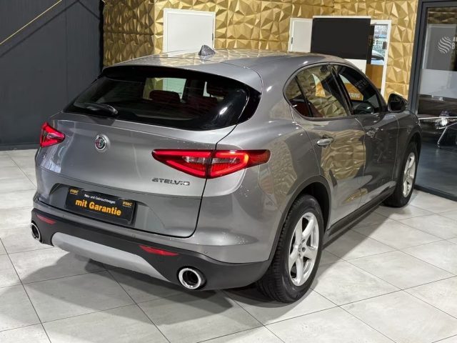 ALFA ROMEO Stelvio usata, con Boardcomputer