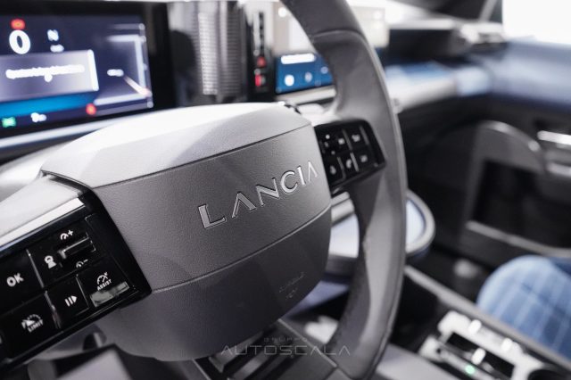 LANCIA Ypsilon usata, con Touch screen
