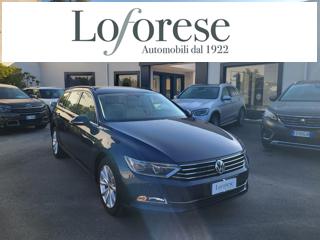 VOLKSWAGEN Passat Variant usata, con Airbag