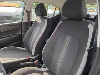 HYUNDAI i10 usata, con Volante in pelle