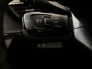 PEUGEOT 208 usata, con Park Distance Control