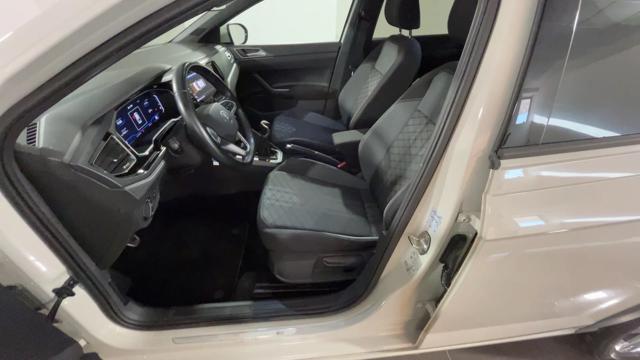 VOLKSWAGEN Taigo usata, con Autoradio