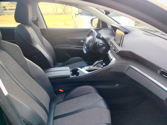 PEUGEOT 5008 usata, con Sensore di pioggia
