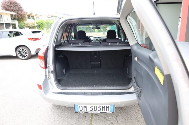 TOYOTA RAV 4 usata, con Chiusura centralizzata