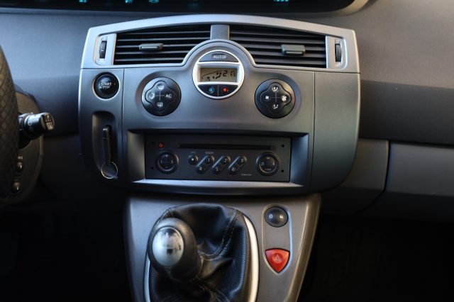RENAULT Scenic usata, con Supporto lombare