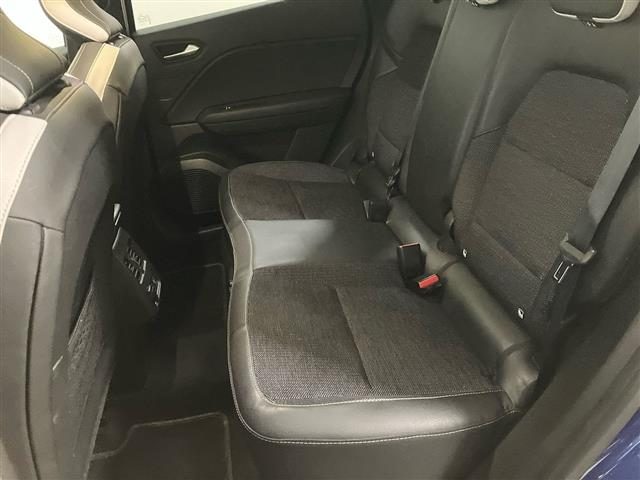 RENAULT Captur usata, con Volante in pelle