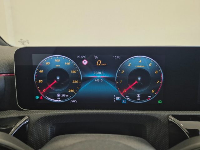 MERCEDES-BENZ A 180 usata, con Controllo automatico clima