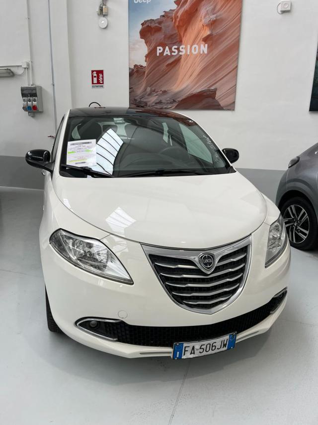 LANCIA Ypsilon usata, con Park Distance Control
