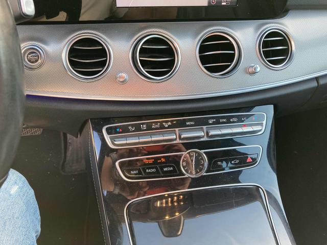 MERCEDES-BENZ E 200 usata, con Interni in pelle