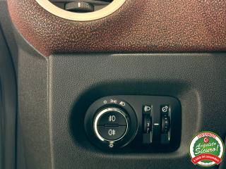 OPEL Corsa usata, con Interni in pelle