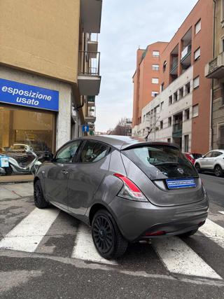 LANCIA Ypsilon usata, con Airbag