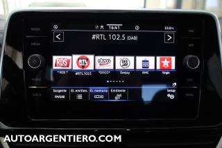 VOLKSWAGEN T-Roc usata, con USB