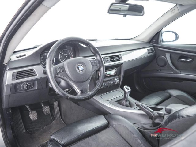 BMW 330 usata 7