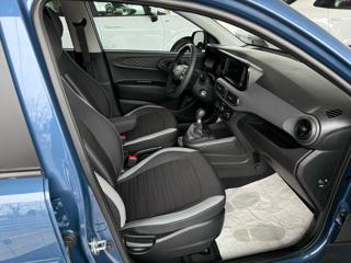 HYUNDAI i10 usata, con Park Distance Control
