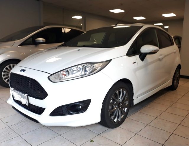 FORD Fiesta usata, con ABS