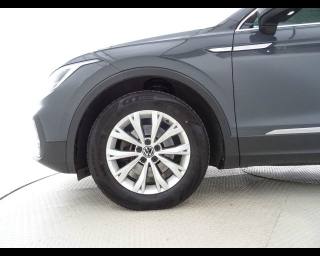VOLKSWAGEN Tiguan usata, con Sedile posteriore sdoppiato