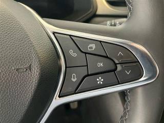 RENAULT Captur usata, con Sensori di parcheggio anteriori